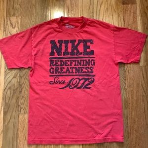 Nike Mens size M T-shirt